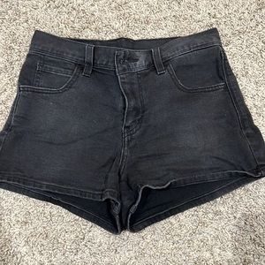 Black Levi’s women’s shorts. Size 26, super stretchy and comfortable!